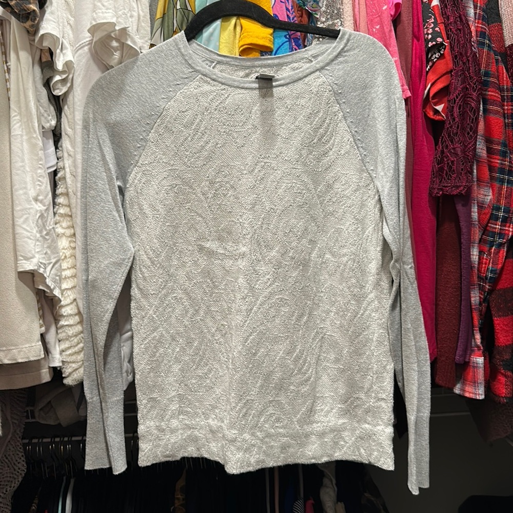 Bass sweater, glittery